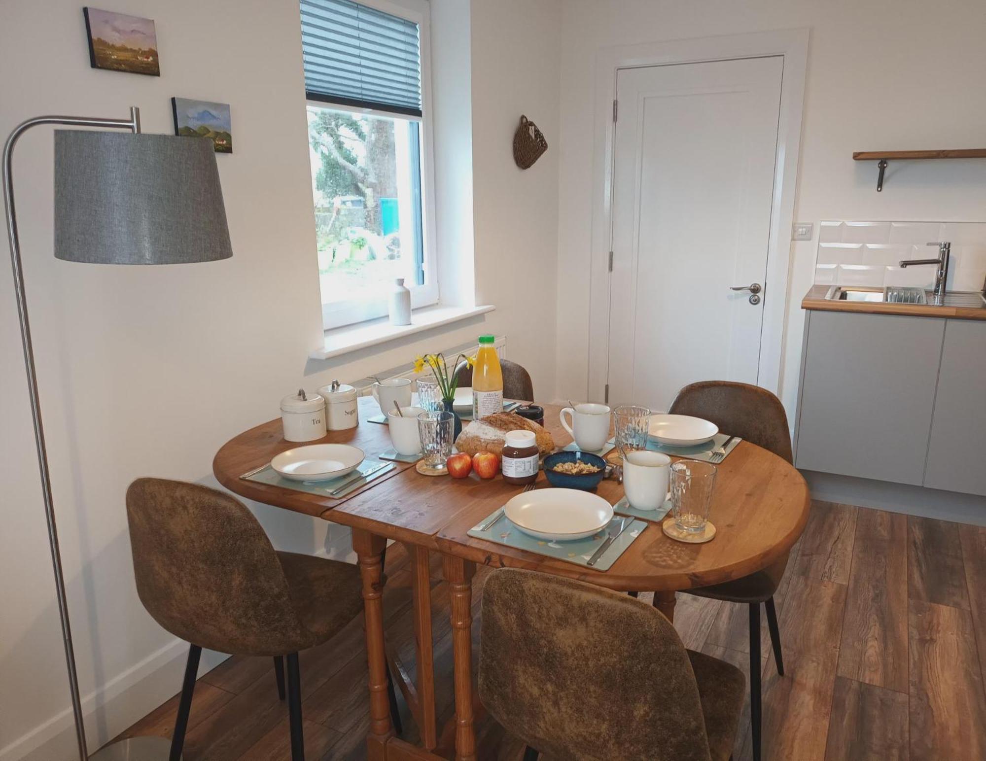 Camus Eighter Connemara Lake View Apartment מראה חיצוני תמונה
